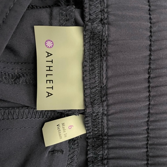 Athleta Navy LaViva Featherweight Jogger, Size 6 - Picture 6 of 7